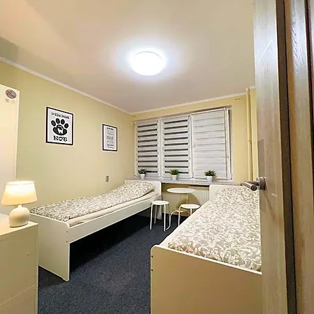 Centre *